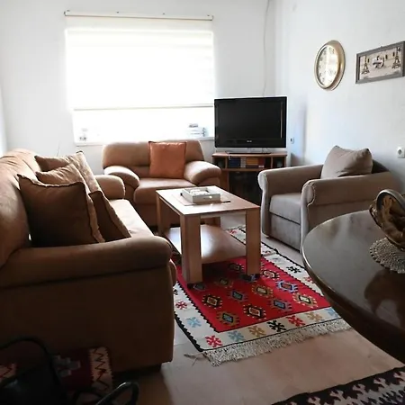 Apartment Retreat *